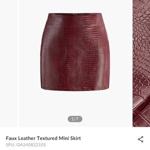 Leather textured mini skirt